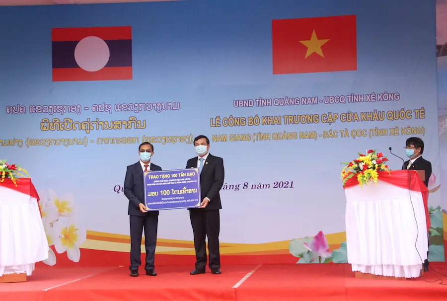 Khai trương cặp cửa khẩu quốc tế Nam Giang – Đắc Tà Oọc ảnh 1