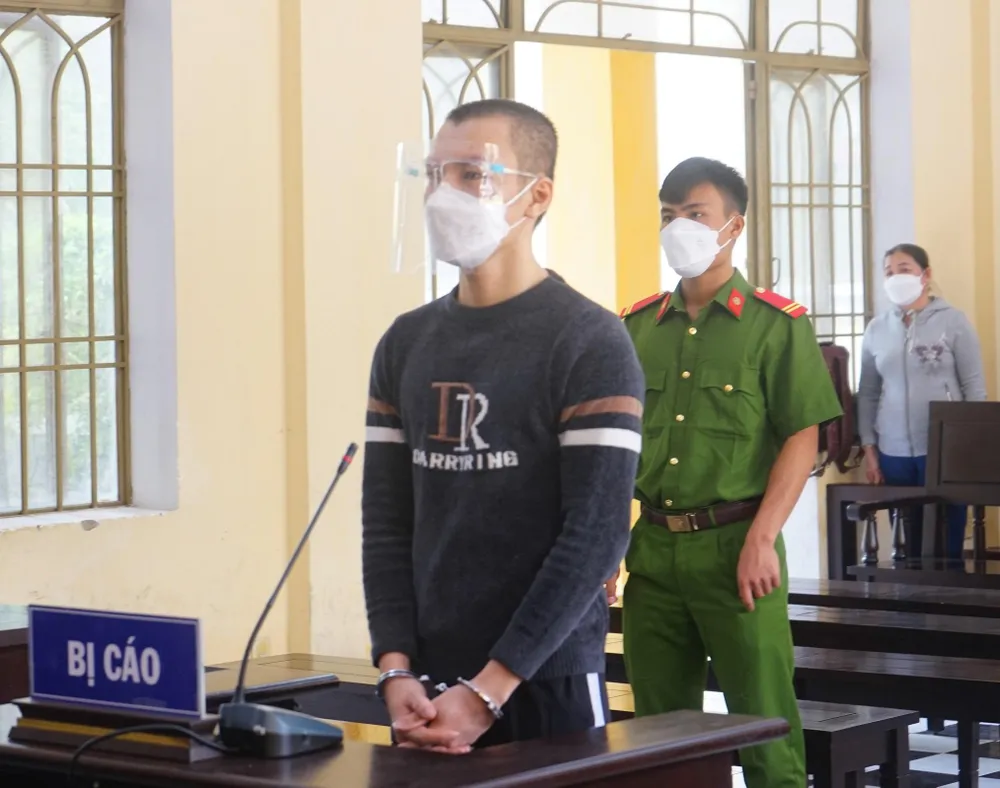 Bị cáo Đào Duy Vương bị phạt 9 năm tù về tội giết người. Ảnh: TN Bị cáo Đào Duy Vương bị phạt 9 năm tù về tội giết người. Ảnh: TN