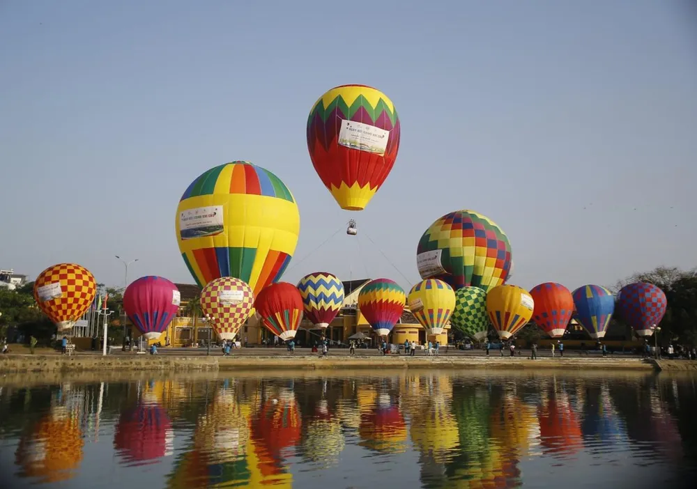 Chương trình kích cầu du lịch ‘Quảng Nam – Cảm xúc mùa hè’ gồm 13 gói sản phẩm du lịch. Ảnh: TN Chương trình kích cầu du lịch ‘Quảng Nam – Cảm xúc mùa hè’ gồm 13 gói sản phẩm du lịch. Ảnh: TN