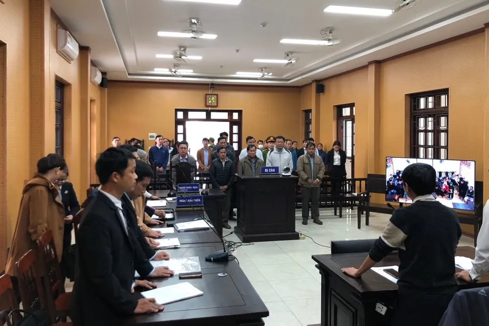 Các bị cáo tại phiên toà. Các bị cáo tại phiên toà.