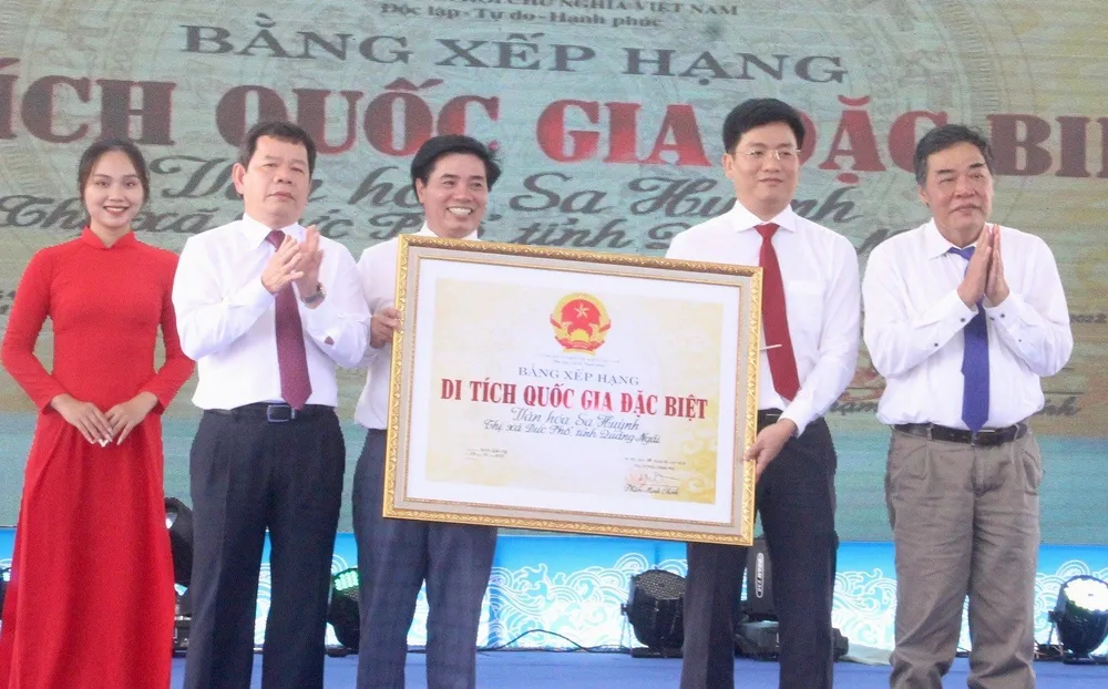 UBND tỉnh Quảng Ngãi tổ chức lễ đón nhận bằng xếp hạng di tích quốc gia đặc biệt Văn hoá Sa Huỳnh.