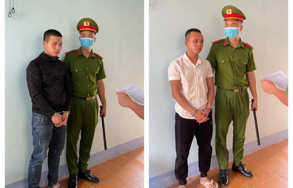 Trung và Trí bị bắt để điều tra về hành vi cưỡng đoạt tài sản. Ảnh: CA Trung và Trí bị bắt để điều tra về hành vi cưỡng đoạt tài sản. Ảnh: CA