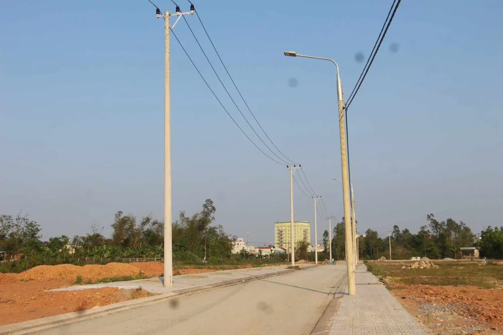 Tại Quảng Nam, Công ty Cổ phần Giao thông công chính Tam Kỳ trúng 12 gói thầu do Ban Quản lý dự án; Trung tâm Phát triển quỹ đất TP Tam Kỳ làm chủ đầu tư. Ảnh: TN