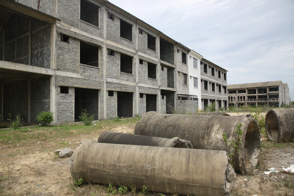Có thời điểm, dự án hoàn toàn vắng bóng người. Ảnh: TN Du-an-khu-do-thi-xanh-Home-Land-Paradise-Village-2.jpeg