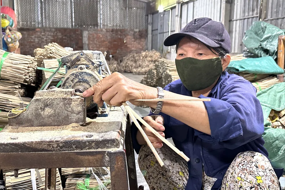 Nghề làm lồng đèn 400 năm ở Hội An