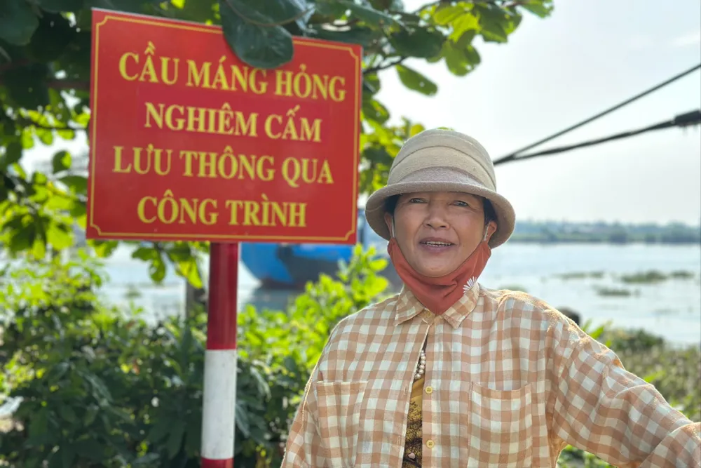cau-moi-lam-6-nam-khong-xong-nguoi-dan-lieu-minh-di-tren-cau-tu-than-31.jpg
