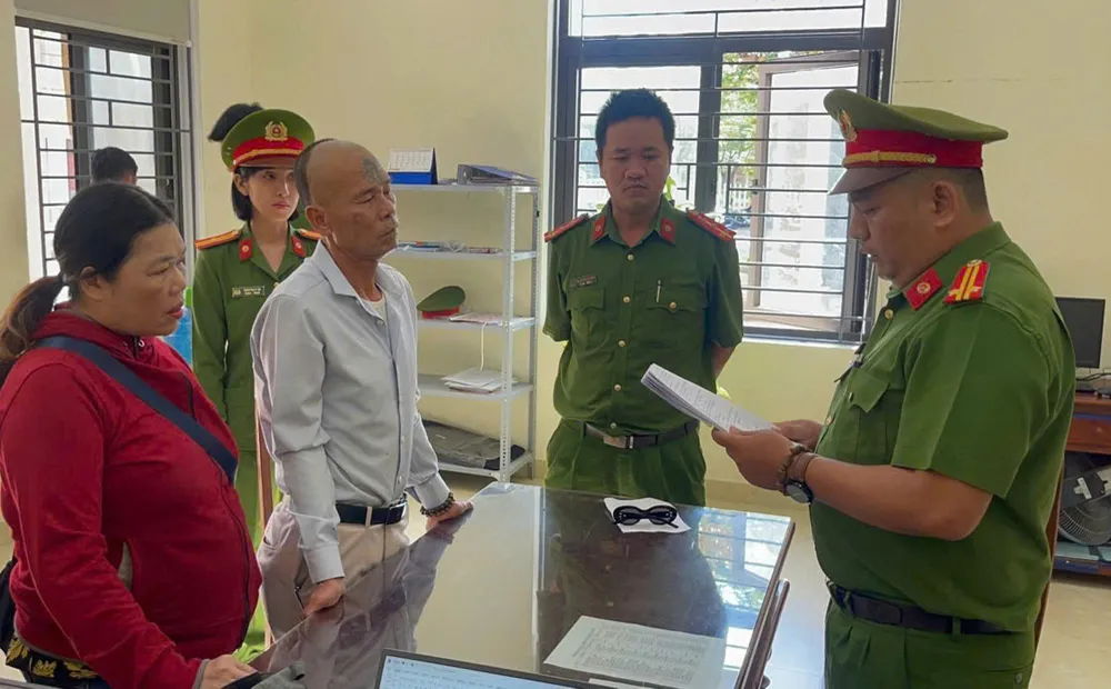 Cặp vợ chồng bán ma tuý kiếm lời. Ảnh: CA Cặp vợ chồng bán ma tuý kiếm lời