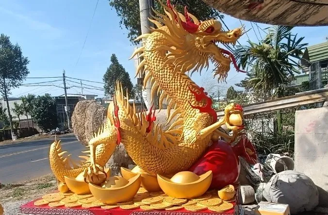 linh vật rồng 1.jpg