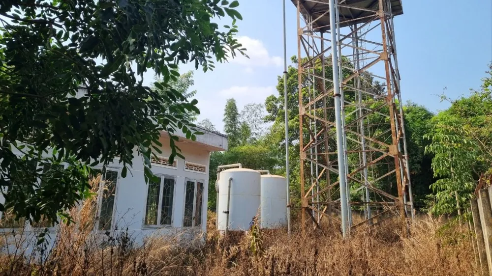 Công trình nước sạch bỏ hoang ở Tây Nguyên. Ảnh: T.T tây nguyên 10.jpg