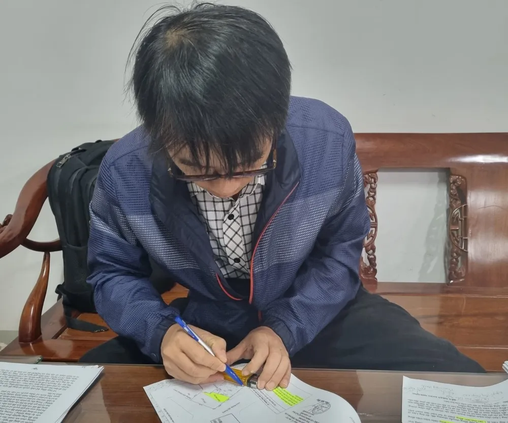 Ông Lâm cho rằng ông không biết căn nhà của bà Hà nằm trong thửa đất mà ông mua. Ảnh: T.T thửa đất 1.jpg