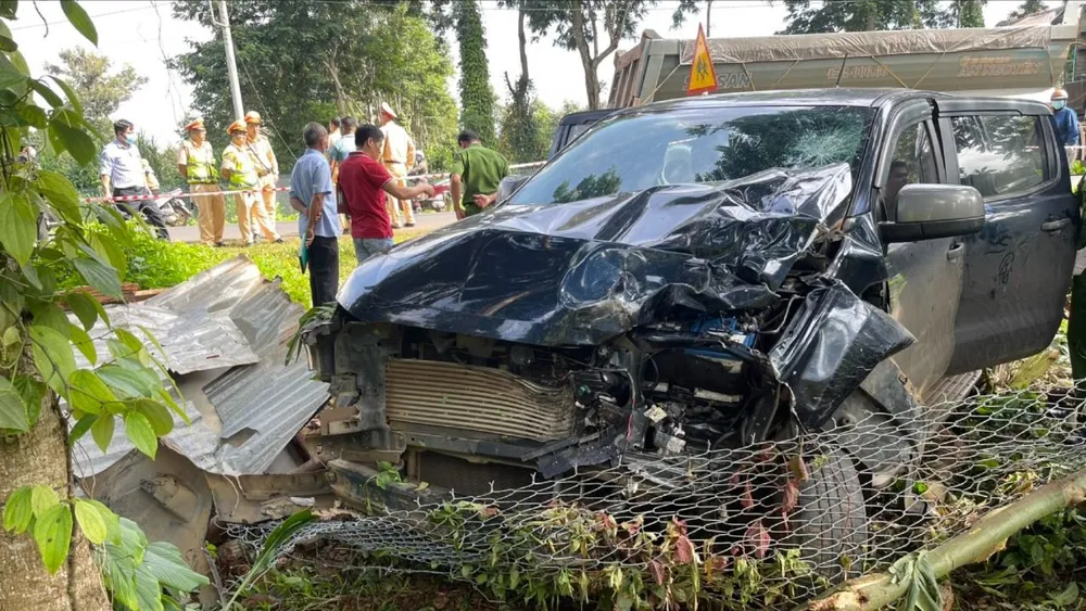 ô tô bán tải 1.jpg