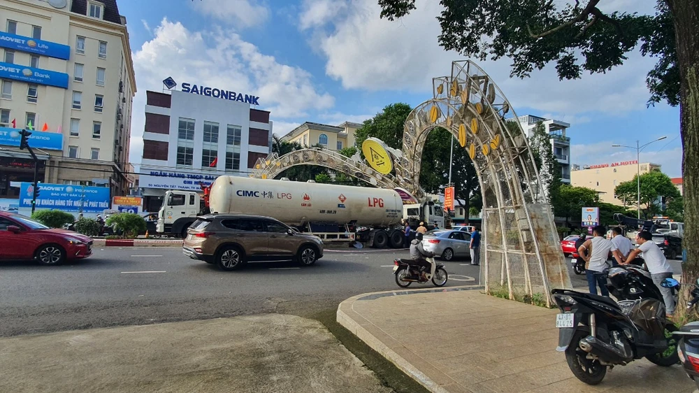 xe chở khí gas.jpg