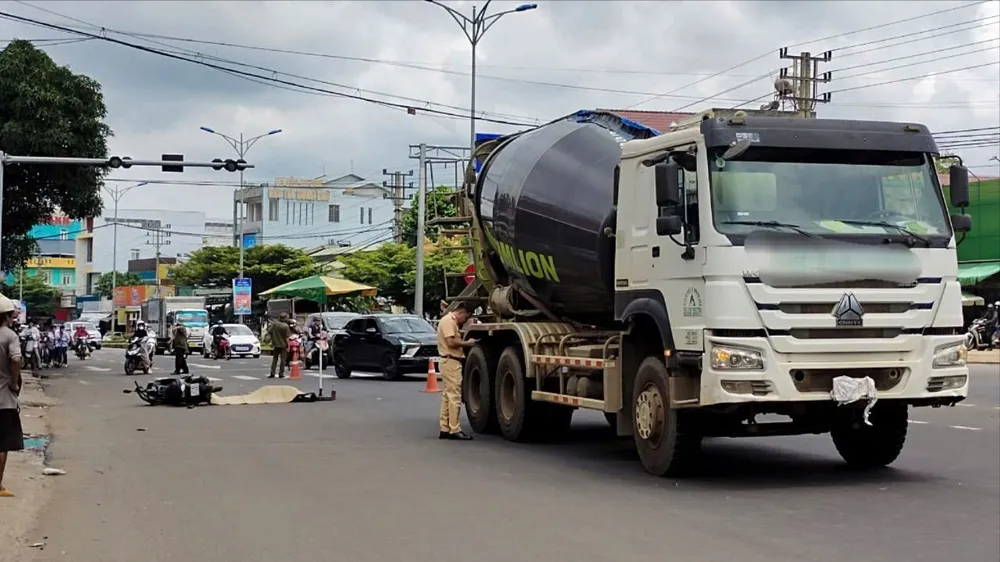 xe bồn chở bê tông 1.jpg