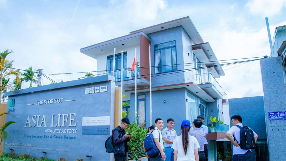 Công ty sản xuất kẹo rau tại TP Buôn Ma Thuột. Ảnh: N.N KẸO RAU CỦ 100.jpg