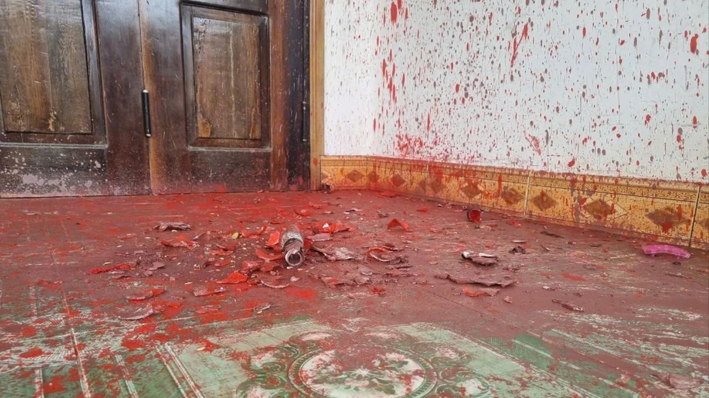 ĐẬP PHÁ QUÁN PHỞ 14.jpg