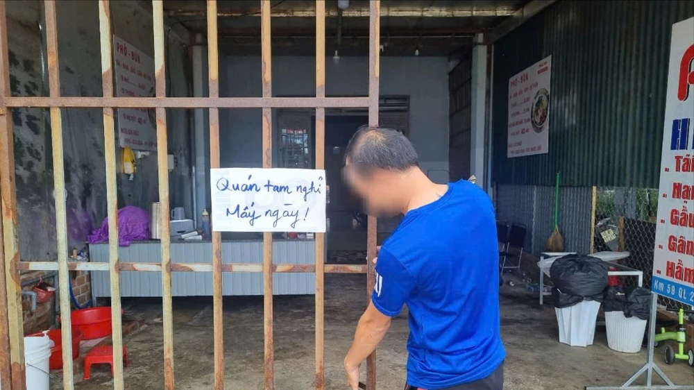 ĐẬP PHÁ QUÁN PHỞ 16.jpg