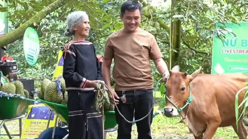 nữ bí thư 10.jpg