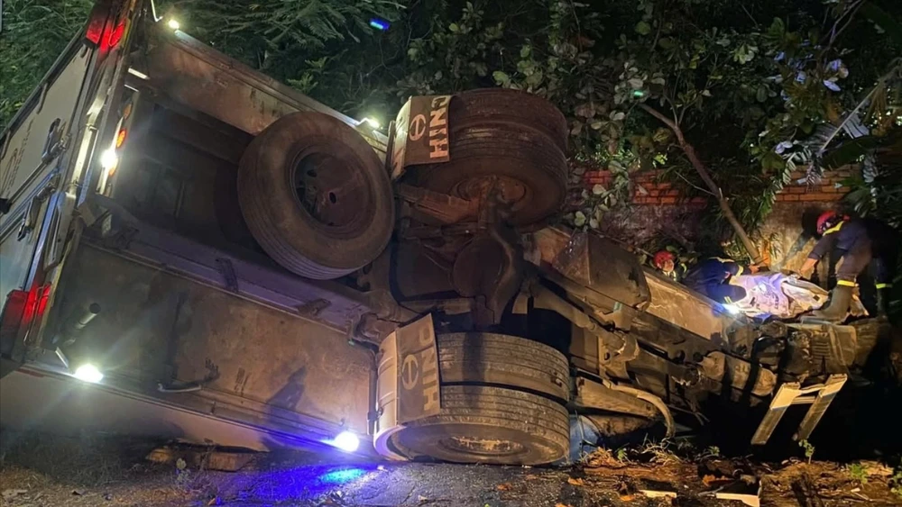 giải cứu tài xế.jpg