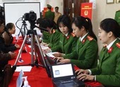 Có được giữ lại CMND, CCCD mã vạch khi đợi cấp CCCD gắn chip? ảnh 2 Công an hướng dẫn các bước cấp CCCD gắn chip điện tử