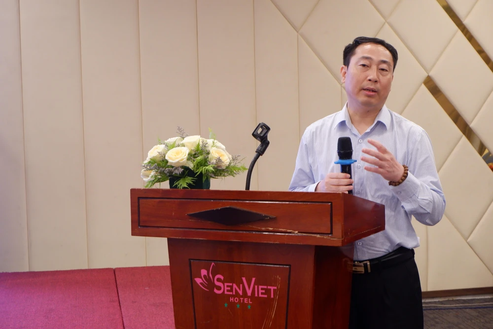 Ông Lê Vệ Quốc, Vụ trưởng Vụ Phổ biến, giáo dục pháp luật, Bộ Tư pháp phát biểu khai mạc hội nghị. Ảnh: TRÚC PHƯƠNG