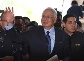 Malaysia sẽ "soi kỹ" các hợp đồng với Trung Quốc ảnh 2 Cựu thủ tướng Malaysia bị khép hàng chục tội danh