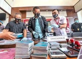 Ecuador báo động tàu cá Trung Quốc áp sát quần đảo di sản ảnh 2 Vụ thuyền viên chết cứng trên tàu cá TQ: Bắt thêm 4 người