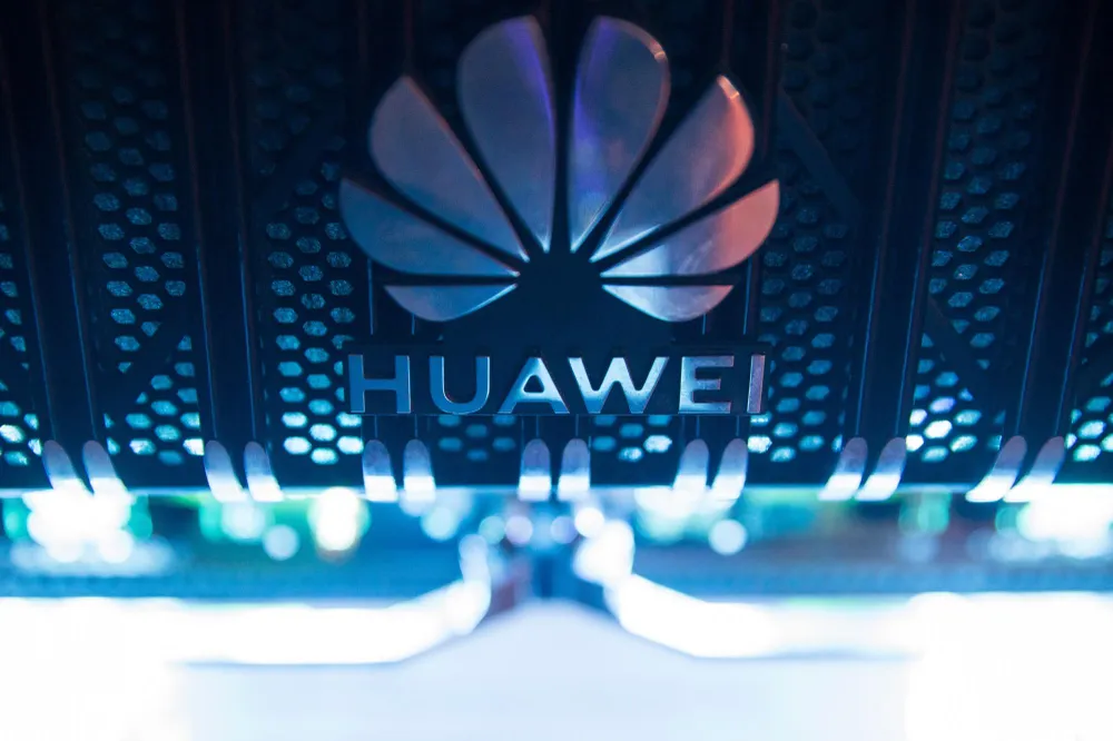Huawei lâu nay đã nằm trong tầm ngắm của chính phủ Mỹ. Ảnh: BLOOMBERG