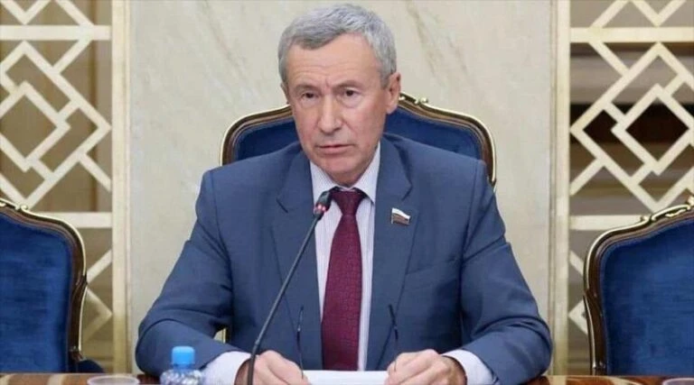 Ông Andrey Klimov, Phó chủ tịch Ủy ban về chính sách quốc tế của Hội đồng Liên bang (tức Thượng viện Nga). Ảnh: PRENSA LATINA