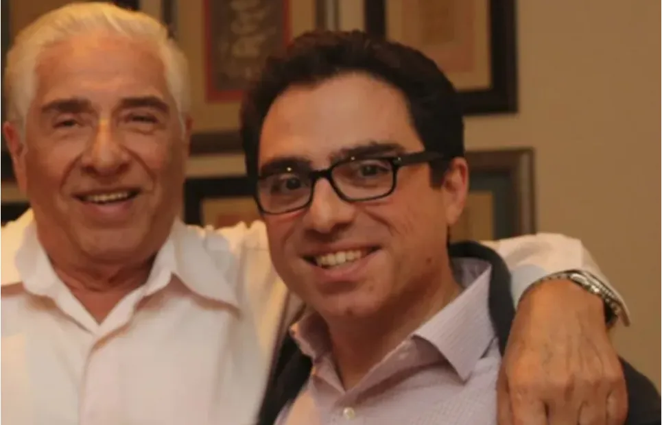 Siamak Namazi (phải), một trong ba công dân Mỹ đang bị Iran cầm tù. Ảnh: REUTERS Siamak Namazi (phải), một trong ba công dân Mỹ đang bị Iran cầm tù. Ảnh: REUTERS