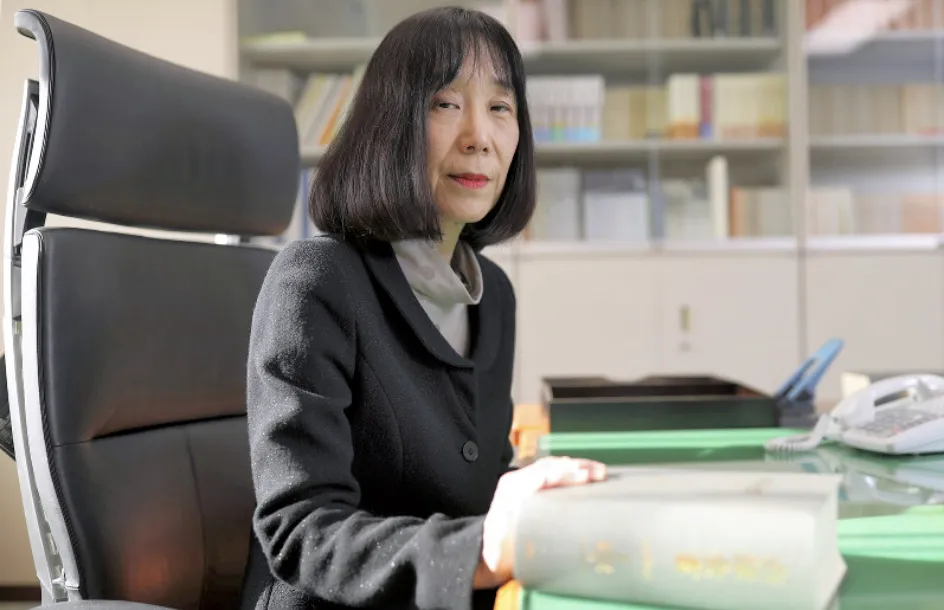 Thẩm phán Tomoko Akane của Tòa án Hình sự Quốc tế. Ảnh: THE MAINICHI