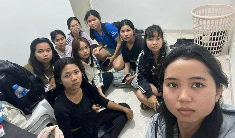 Sinh viên Campuchia vẫn đang ở nơi an toàn. Ảnh: KHMER TIMES cpc.jpg