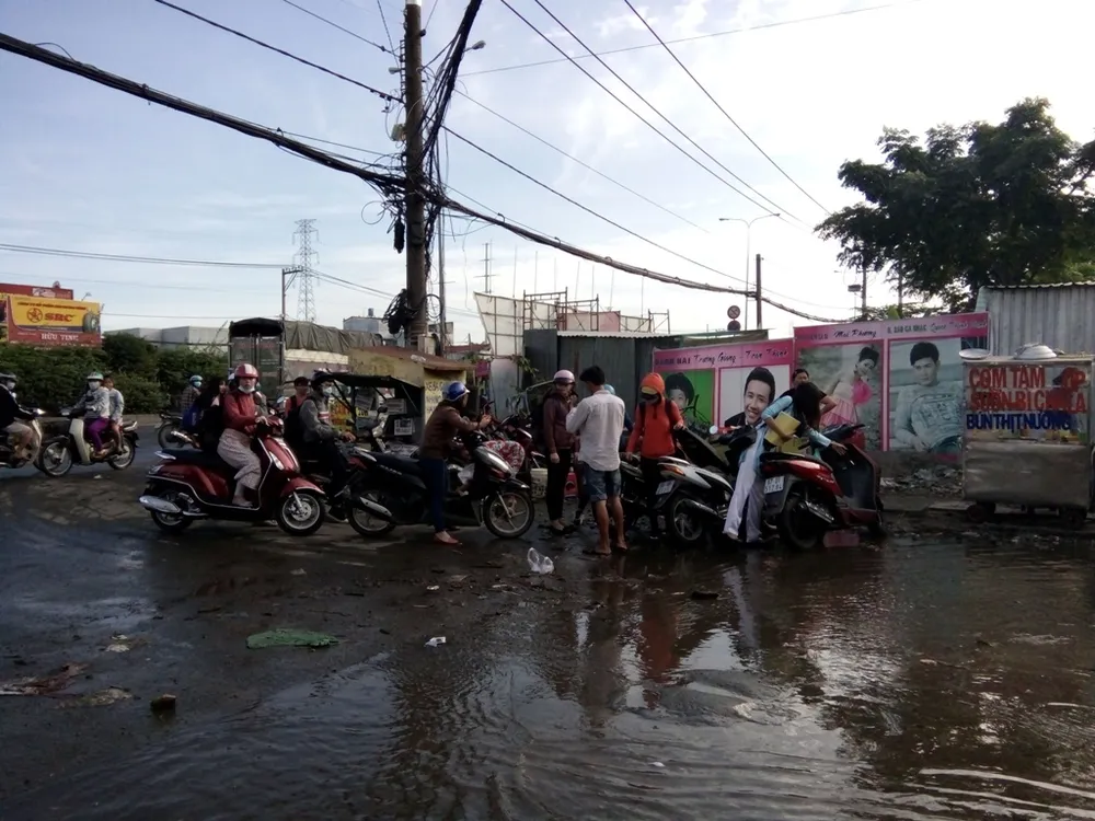 Khu Nam Long, Sài Gòn bất ngờ ngập nặng ảnh 3 Khu Nam Long, Sài Gòn bất ngờ ngập nặng ảnh 3