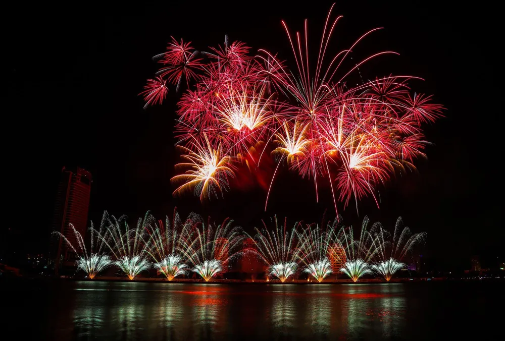 Những màn pháo hoa quốc tế sẽ trở lại trên dòng sông Hàn-Ảnh: NGÔ QUANG Những màn pháo hoa quốc tế sẽ trở lại trên dòng sông Hàn-Ảnh: NGÔ QUANG