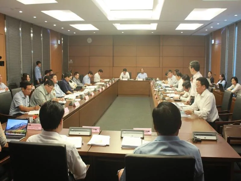 Lợi ích nhóm len lỏi vào các dự án đấu thầu, cổ phần hóa DNNN ảnh 1