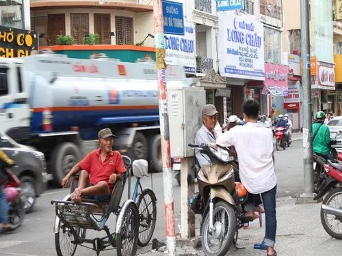 46.600 cuộc gọi hỏi về gói hỗ trợ 62.000 tỉ đồng ảnh 1