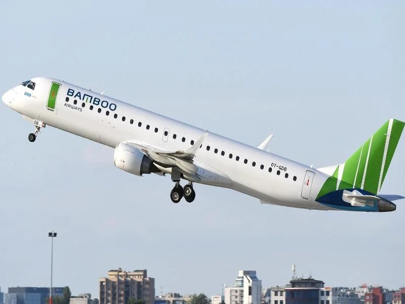 Bamboo Airways hiện là hãng bay duy nhất khai thác đường bay Hà Nội - Côn Đào bằng máy bay cỡ nhỏ. Ảnh: V.LONG