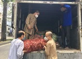 Doanh nghiệp hỗ trợ gạo, thực phẩm vượt qua dịch COVID-19