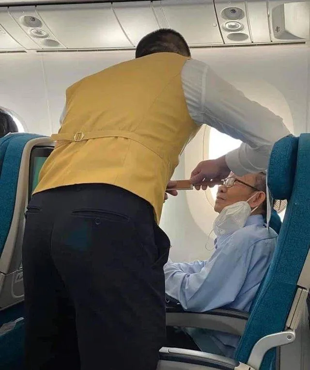 Tiếp viên hàng không phát hiện và thu giữ. Ảnh: Diễn đàn hàng không Tiếp viên hàng không phát hiện và thu giữ. Ảnh: Diễn đàn hàng không