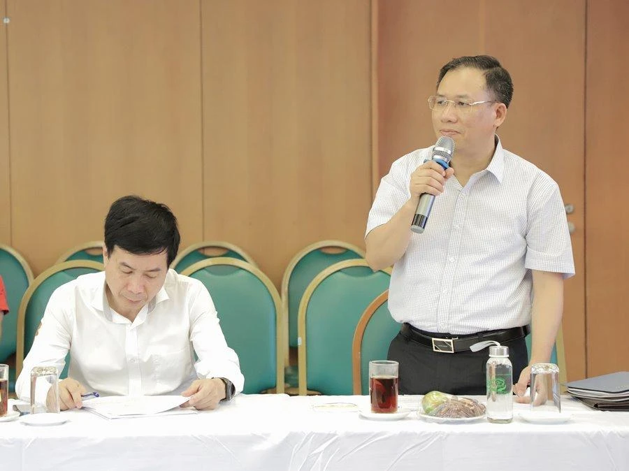 Phó Tổng Giám đốc Lê Hùng Sơn phát biểu kết luận buổi làm việc.