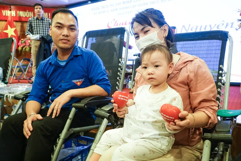 Tuổi trẻ ngành đăng kiểm với quyết tâm lấy bản thân thậm chí cả máu của mình để hướng đến những điều tốt đẹp.