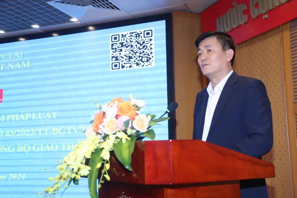 ông Nguyễn Chiến Thắng, Cục trưởng Cục Đăng kiểm phát biểu tại hội nghị.