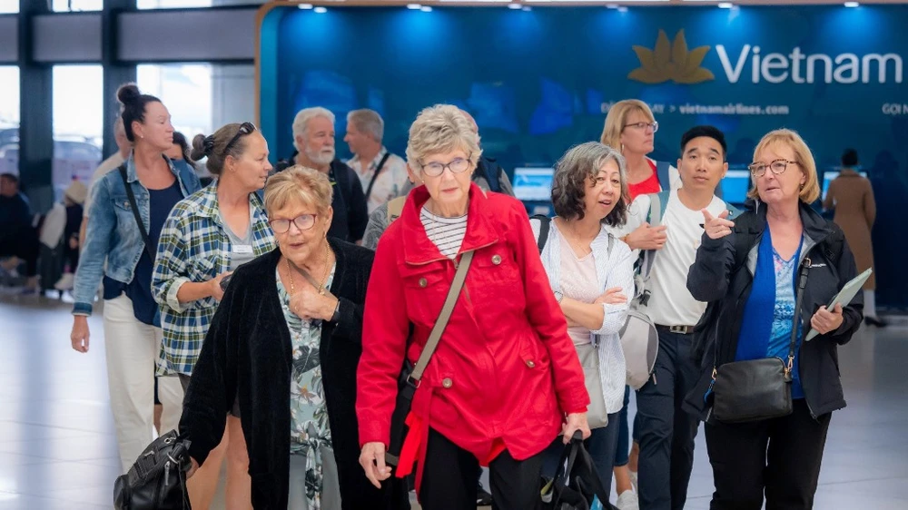 Sân bay Nội Bài đón hơn 550 ngàn lượt khách trong dịp Tết