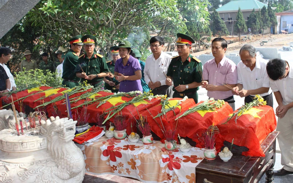 Đề xuất Trung ương hỗ trợ 40 tỉ đồng xây dựng đền thờ liệt sĩ ở Kon Tum, Gia Lai