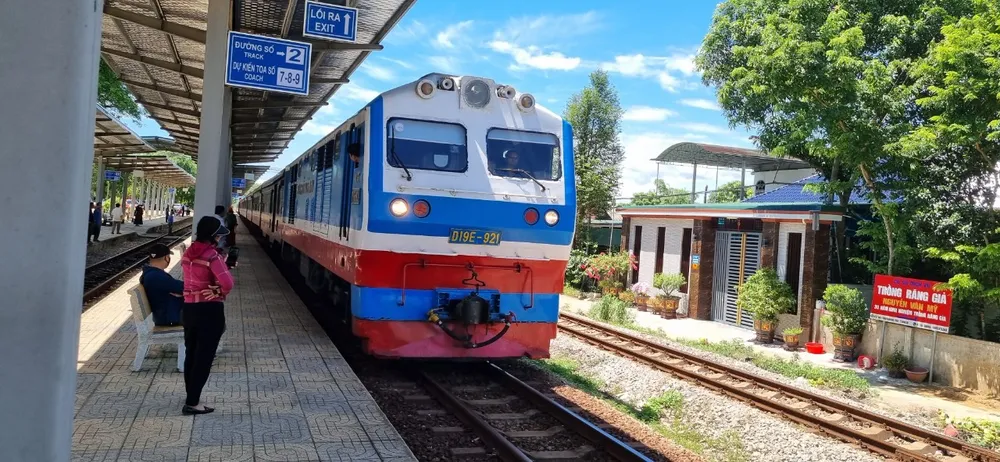 Tăng nhiều chuyến tàu hỏa dịp Quốc khánh 2-9 ảnh 1 đường sắt tăng nhiều tàu dịp lễ 2-9.