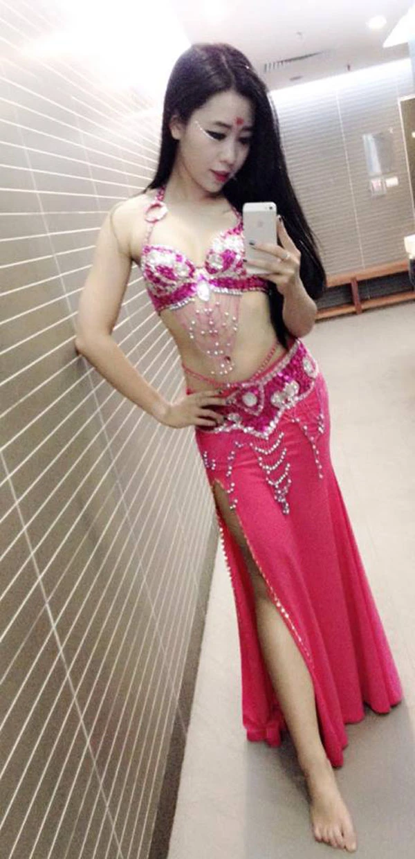 5 cô giáo thể dục khiến dân mạng chao đảo ảnh 8