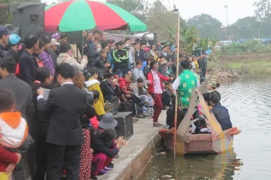 Cấm ngửa nón, bán trầu, liền anh liền chị ngửa tay “xin” tiền ở hội Lim ảnh 6 Cấm ngửa nón, bán trầu, liền anh liền chị ngửa tay “xin” tiền ở hội Lim ảnh 6