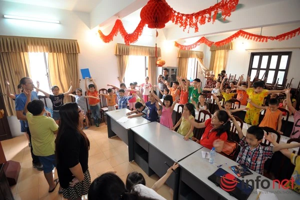 Lớp tiếng Anh miễn phí của cựu binh Mỹ tại Hà Nội ảnh 1