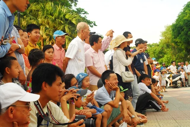 Độc đáo cờ người xứ Huế ảnh 9