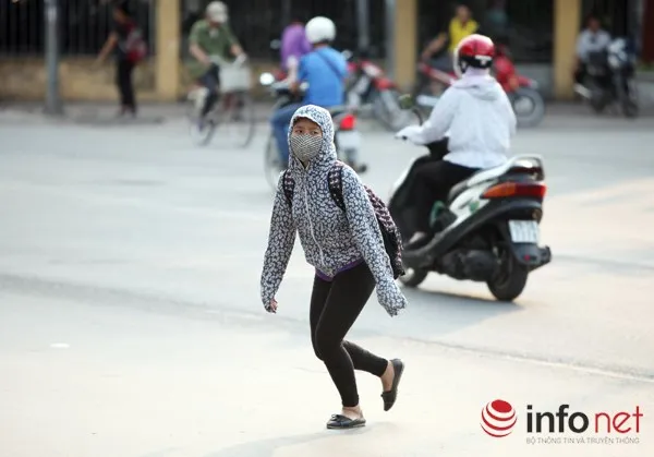 Dỡ cầu đi bộ, hàng trăm sinh viên phải băng qua đường giờ nguy hiểm ảnh 6 Dỡ cầu đi bộ, hàng trăm sinh viên phải băng qua đường giờ nguy hiểm ảnh 6