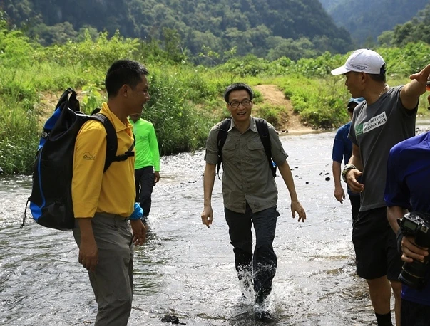 Phó Thủ tướng Vũ Đức Đam đã chia sẻ về du lịch Việt Nam khi tham gia chương trình của Đài truyền hình ABC.